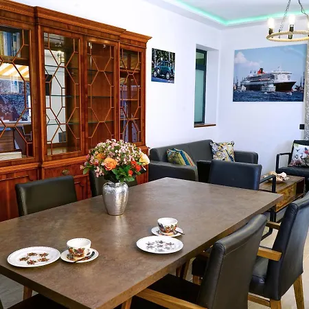 Apartment Deluxe 70qm. Toller Blick, Super Ausstattung